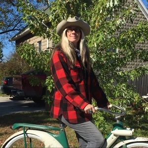 Meet your Posher, Julie